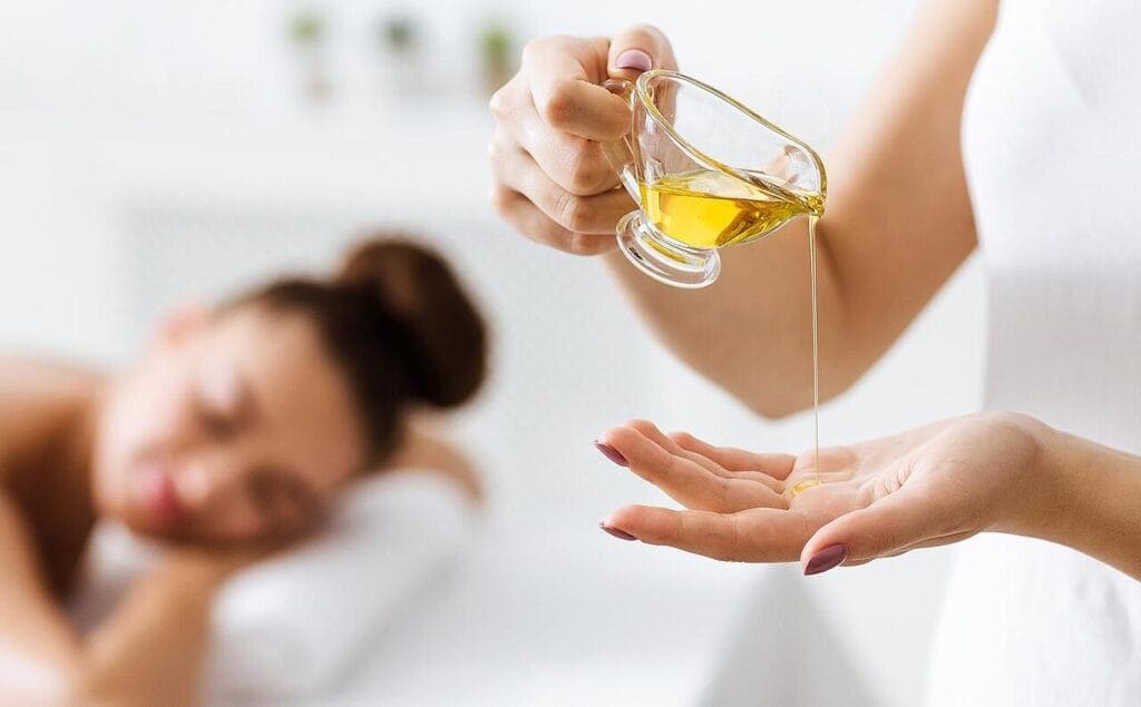 НАЙ-ПОПУЛЯРНИТЕ БАЗОВИ МАСЛА И ТЕХНИТЕ СВОЙСТВА